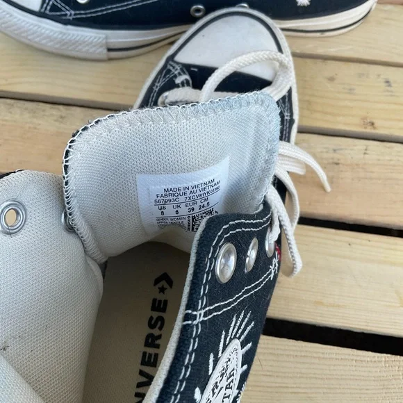 Converse Chuck Taylor All Star Hi
Daisy Embroidery Black - Picture 6 of 7